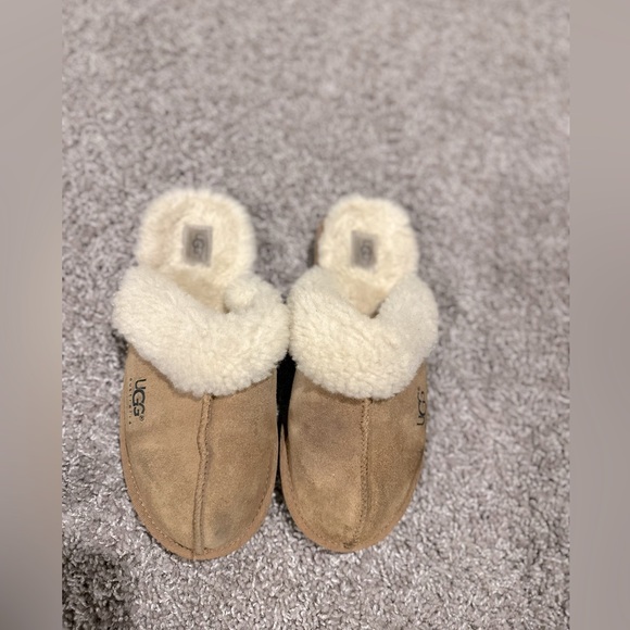 UGG Scuffette Brown Fluffy Soft Warm Comfortable Slippers ,size 5 - Picture 5 of 9